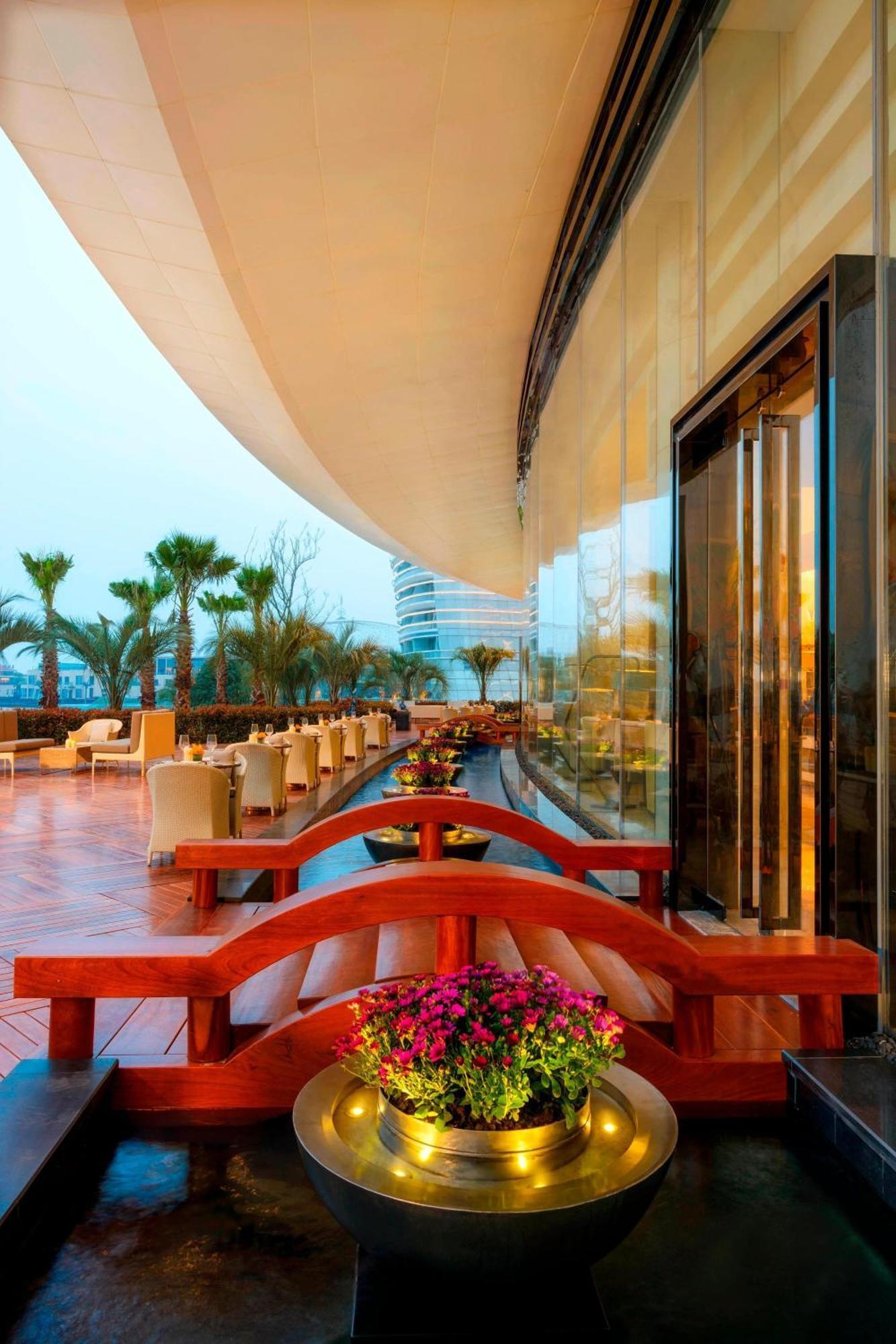 Sheraton Huzhou Taihu Lake Hot Spring Resort & Spa Exterior foto