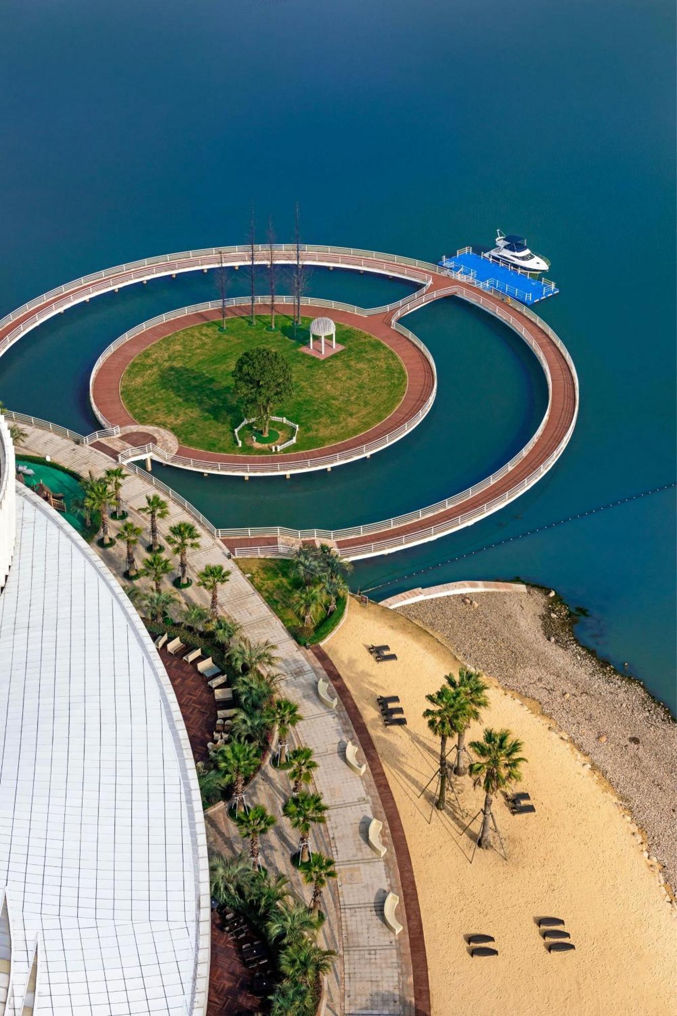 Sheraton Huzhou Taihu Lake Hot Spring Resort & Spa Exterior foto